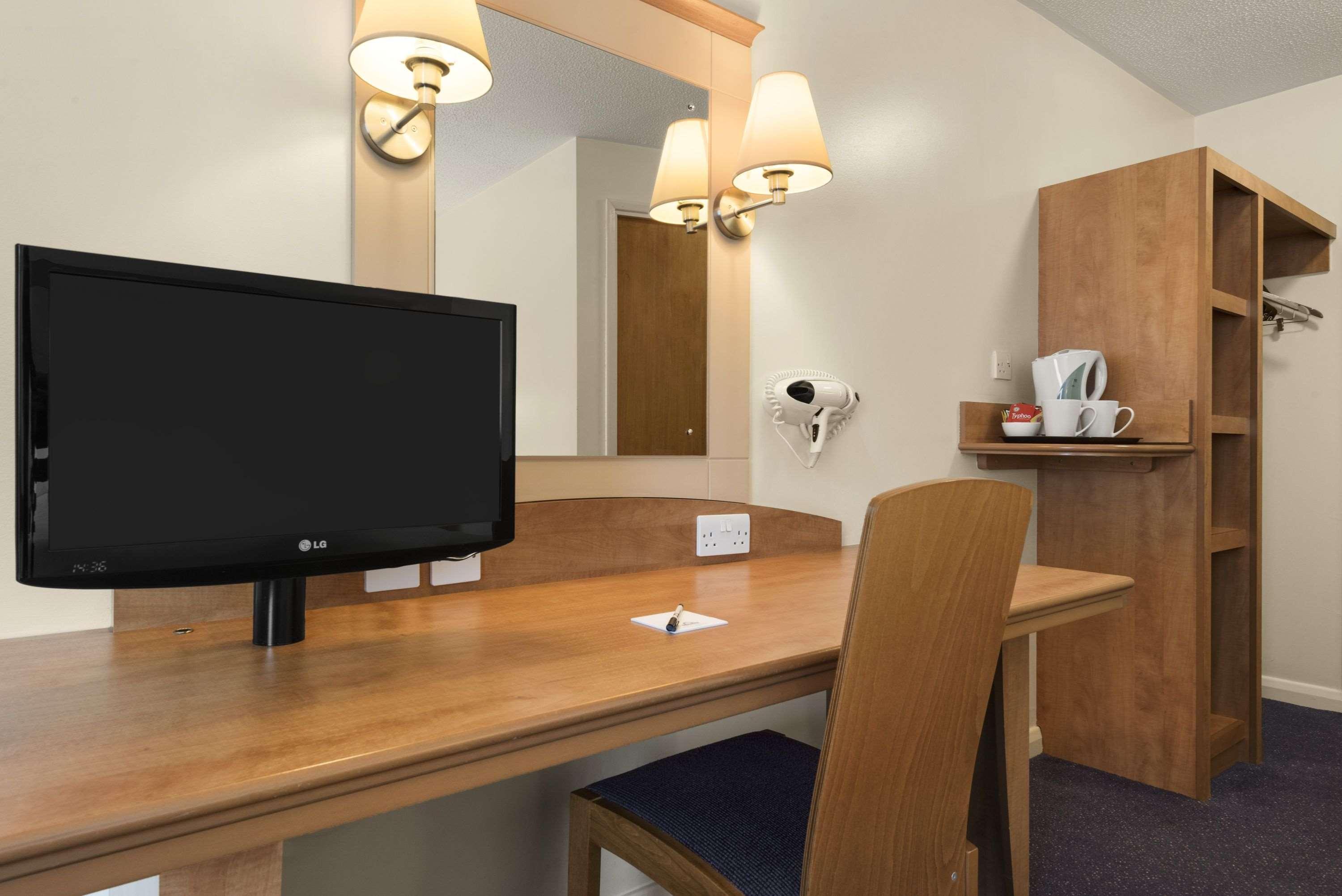 Days Inn Cannock - Norton Canes Zewnętrze zdjęcie