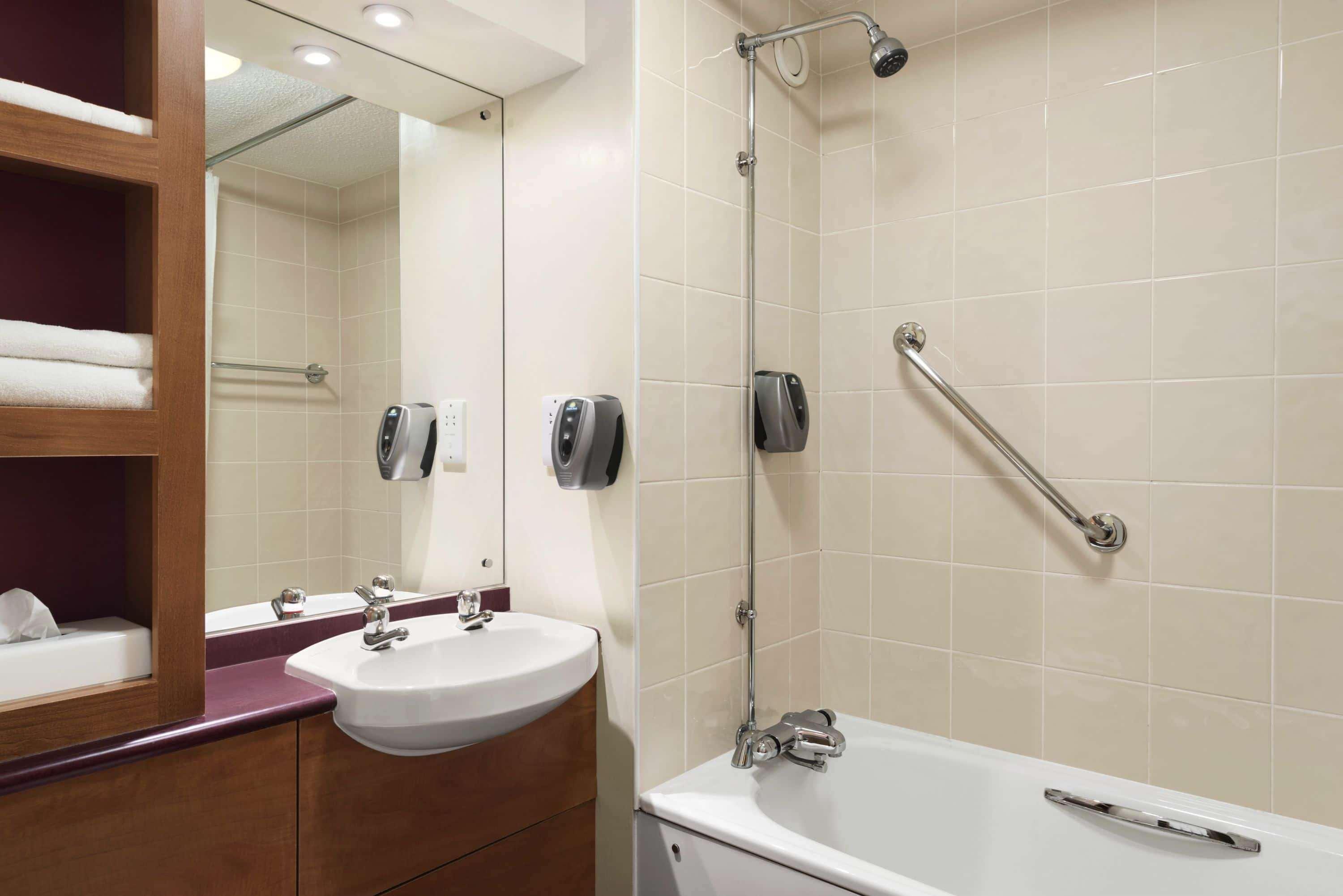 Days Inn Cannock - Norton Canes Zewnętrze zdjęcie