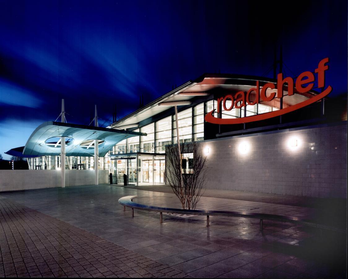 Days Inn Cannock - Norton Canes Zewnętrze zdjęcie