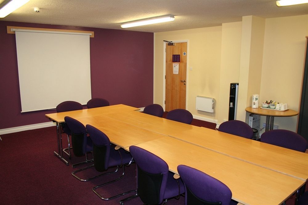 Days Inn Cannock - Norton Canes Zewnętrze zdjęcie
